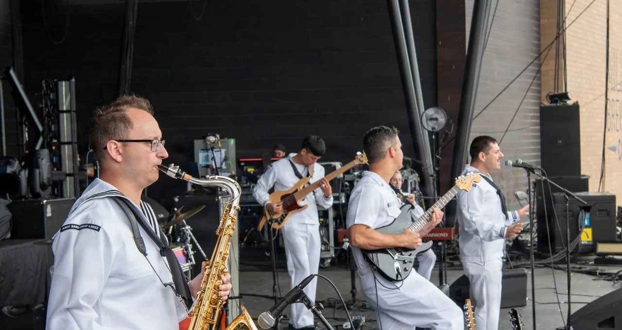 Navy Band Great Lakes rock group performs at Summerfest