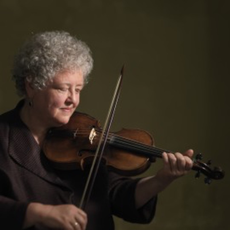Monica Hugget (photo by Hiroshi Iwaya)