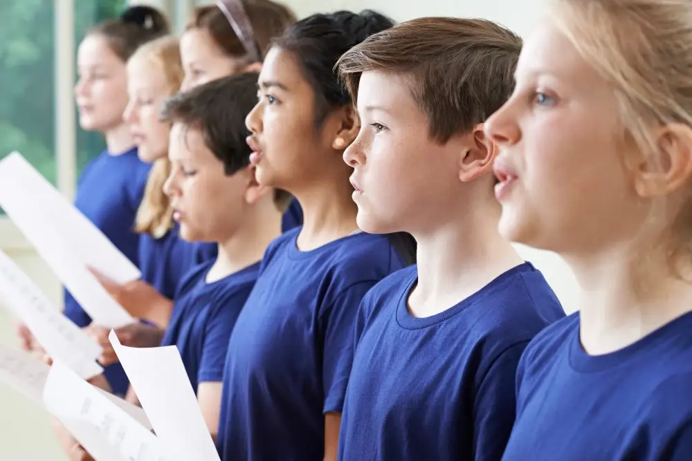 How Choir Practice Builds Confidence in Middle School Students