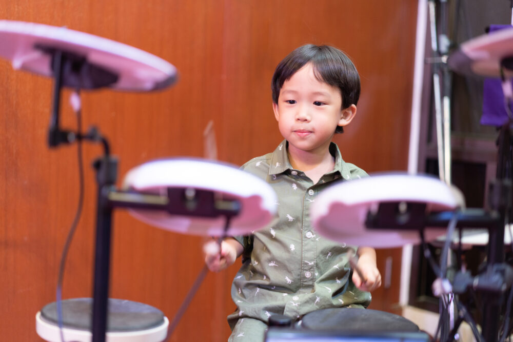 Implementing Peer Mentoring in Modern Band Classrooms